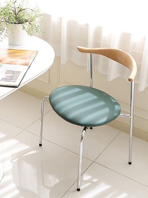 카우체어 인테리어 디자인 카페 식탁 의자 칼한센 SL176